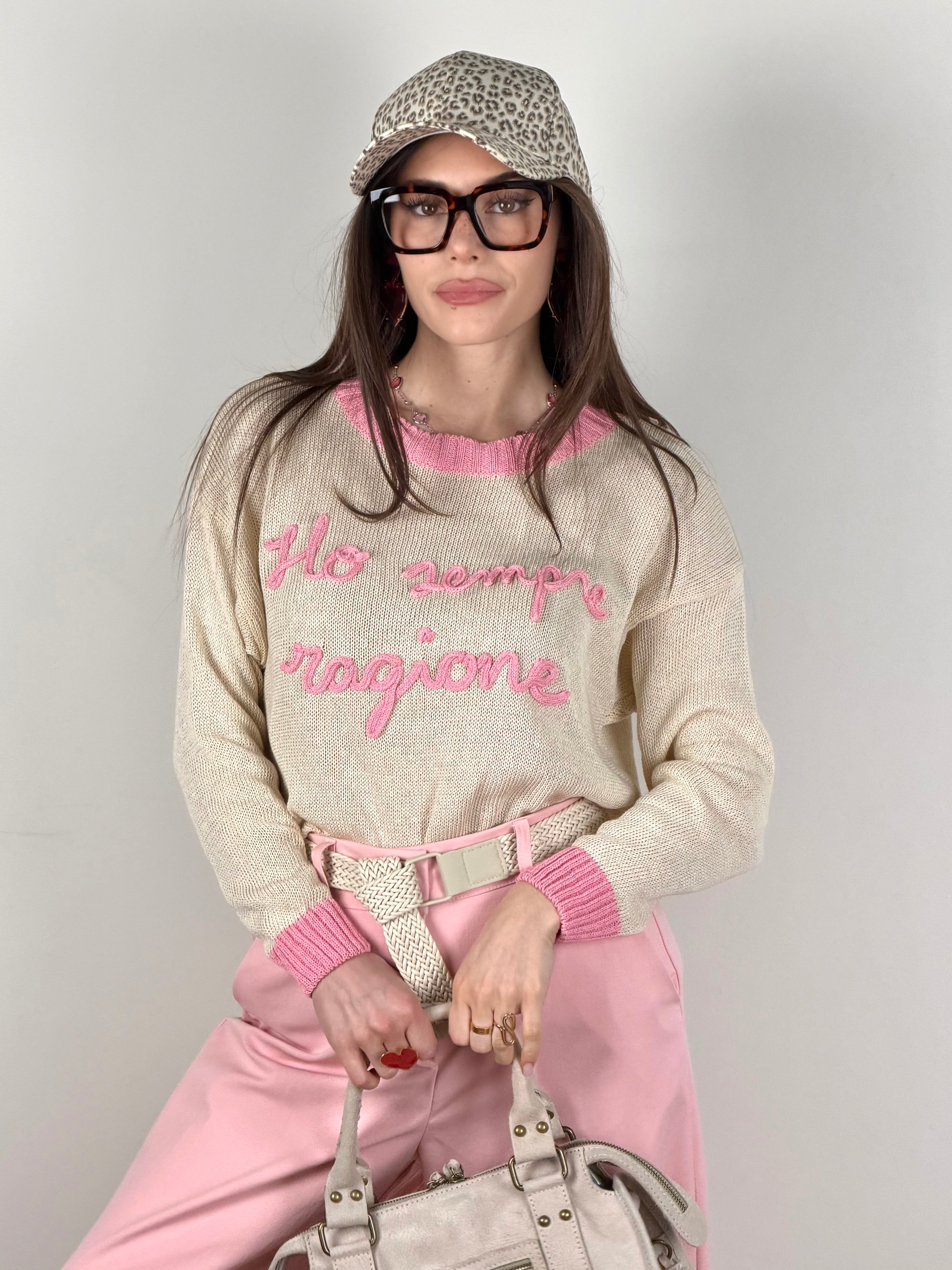 Maglia “ho sempre ragione” base beige-rosa