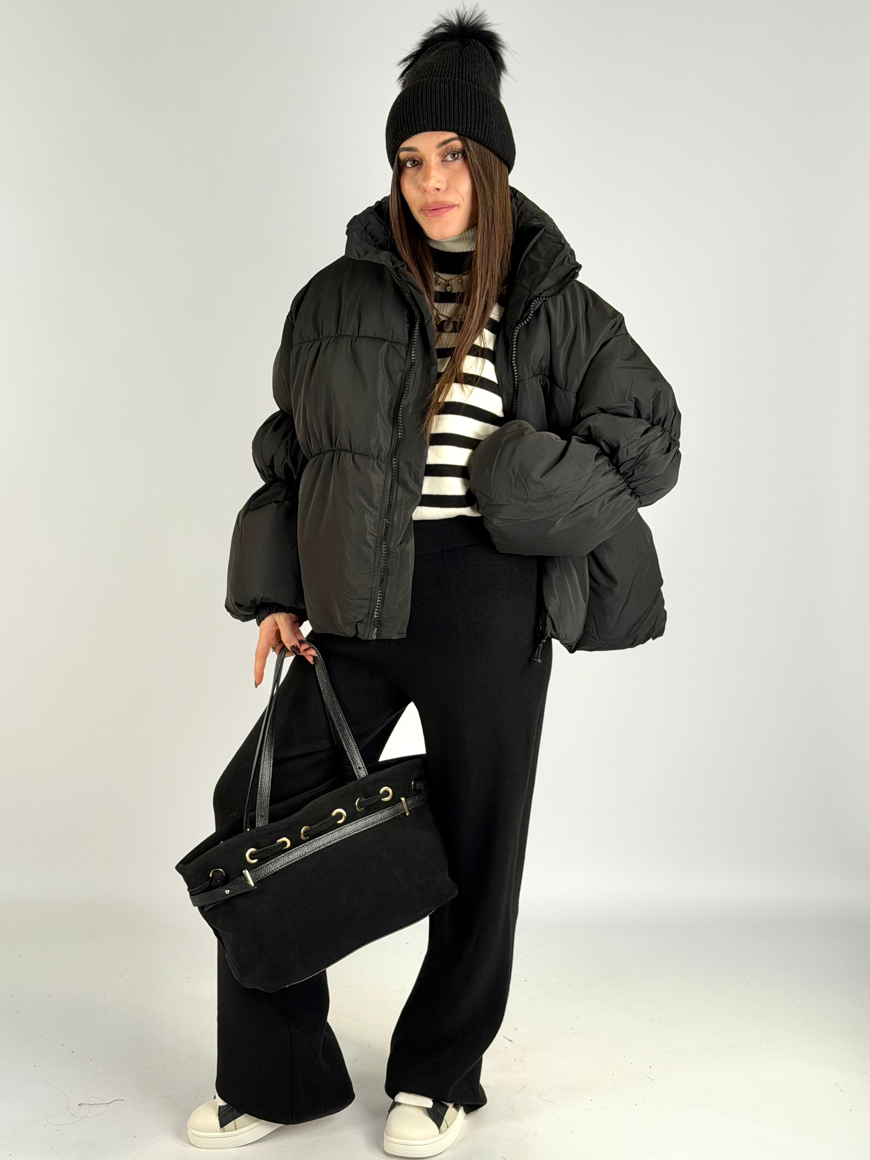 Piumino manica sbuffo nero