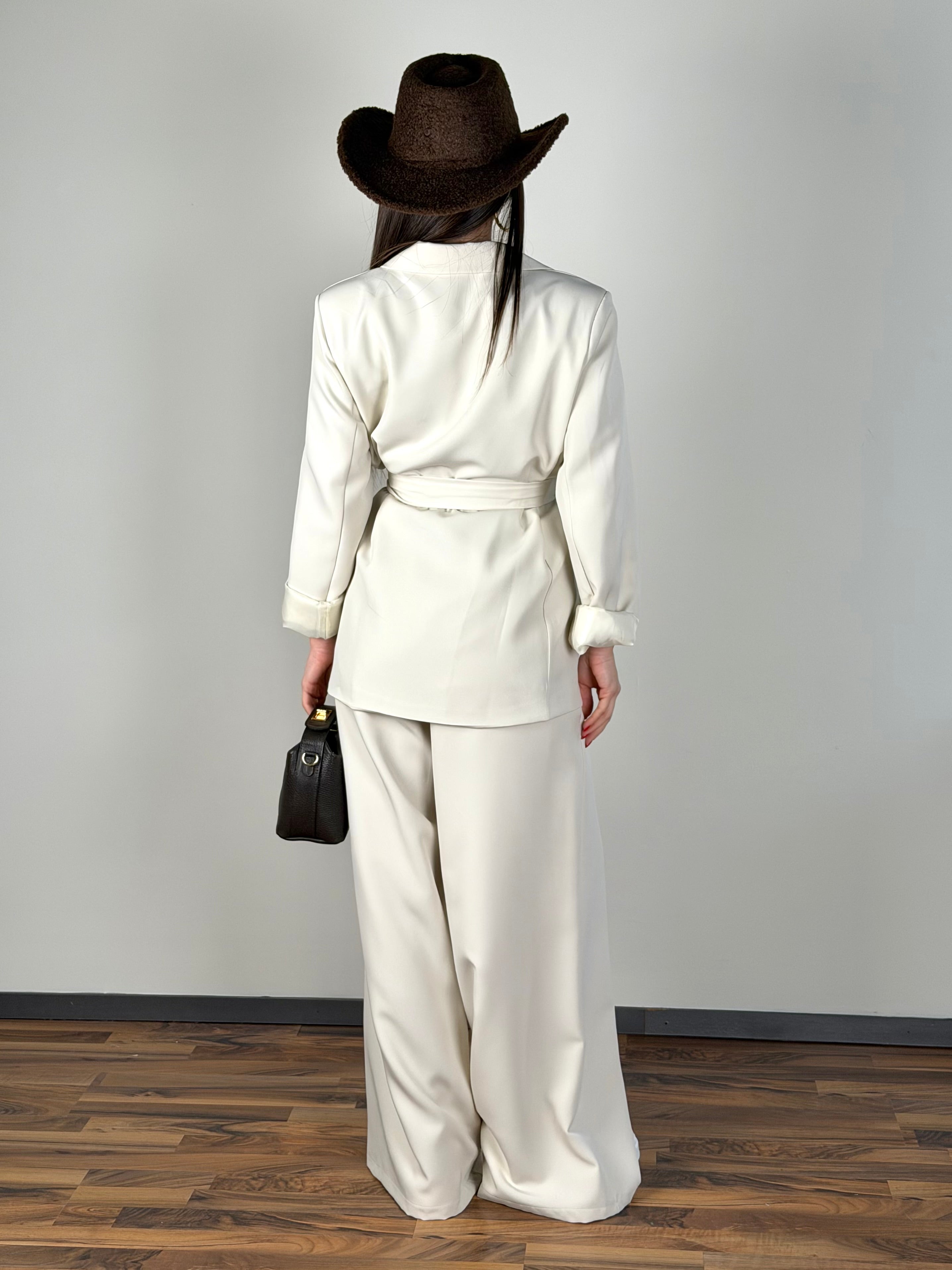 Completo Grace beige