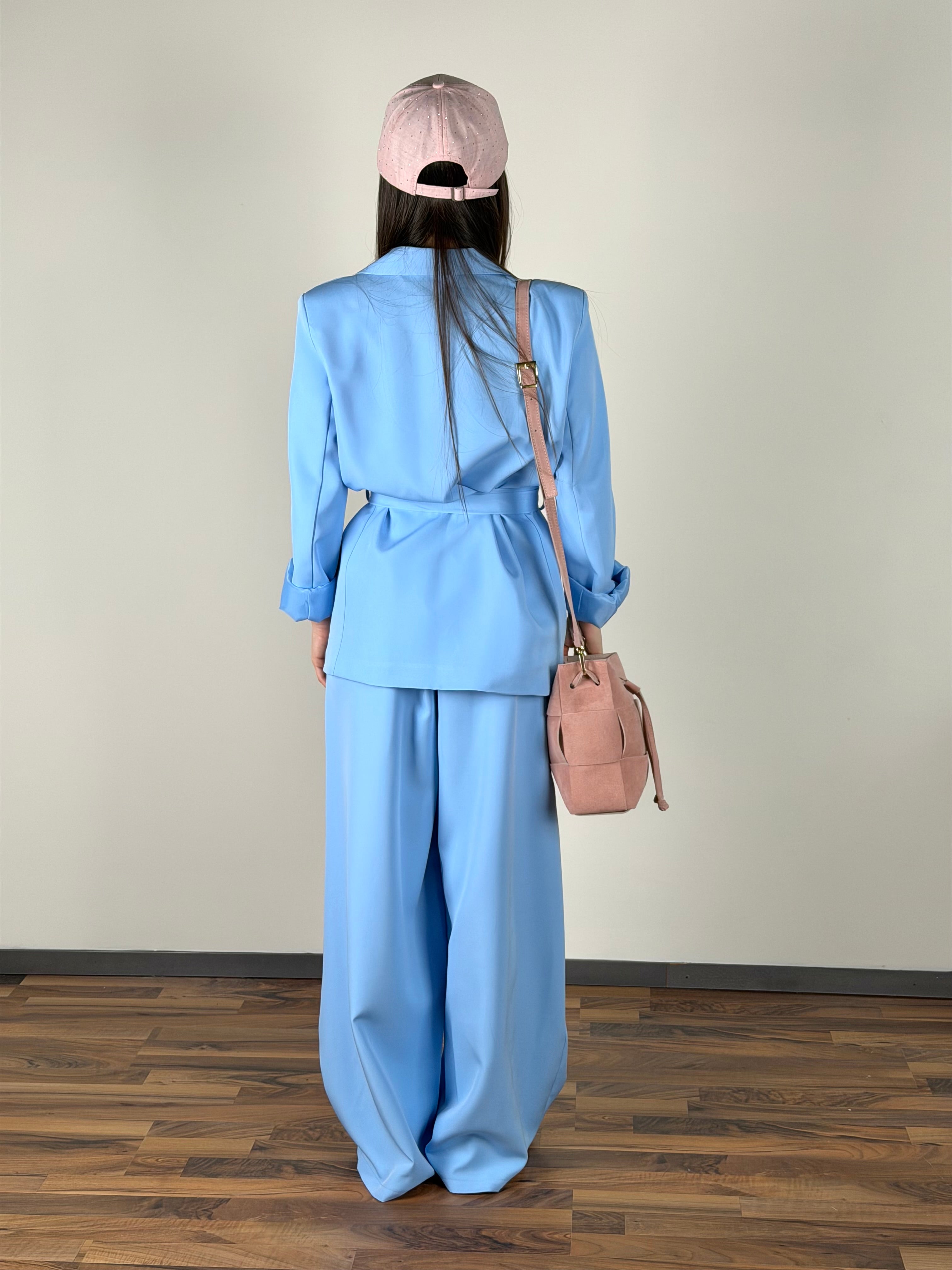 Completo fiocco celeste