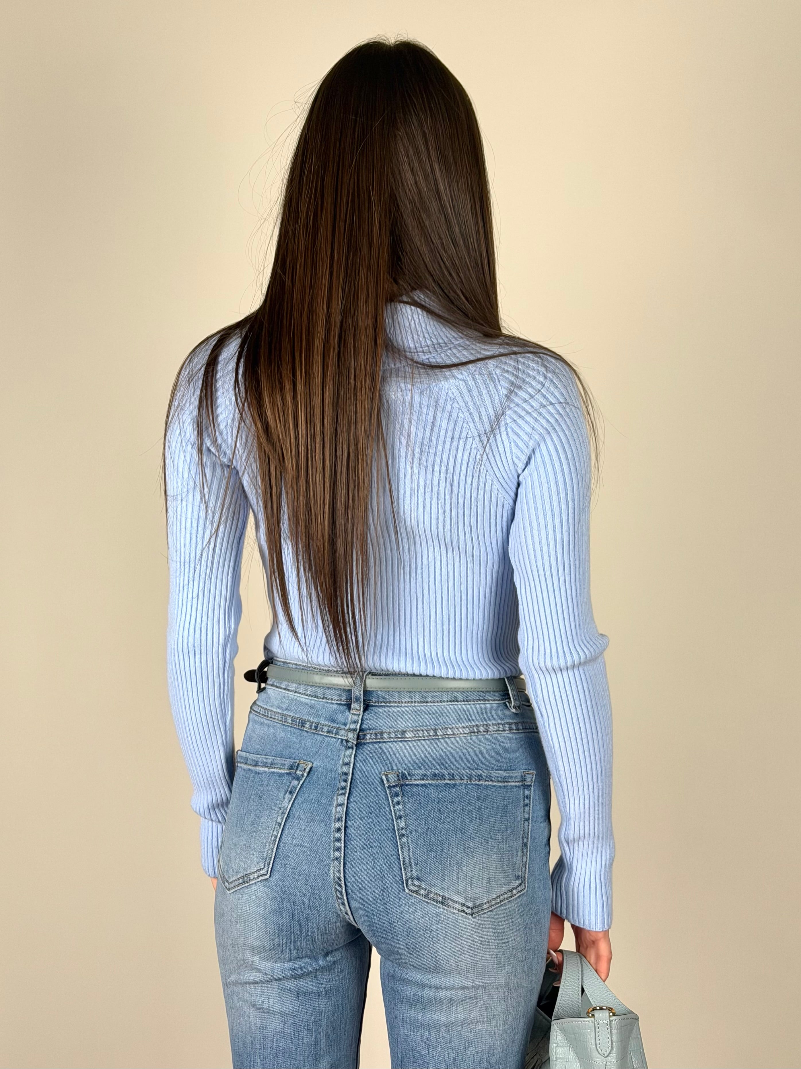 Maglia a costine con bottoni celeste