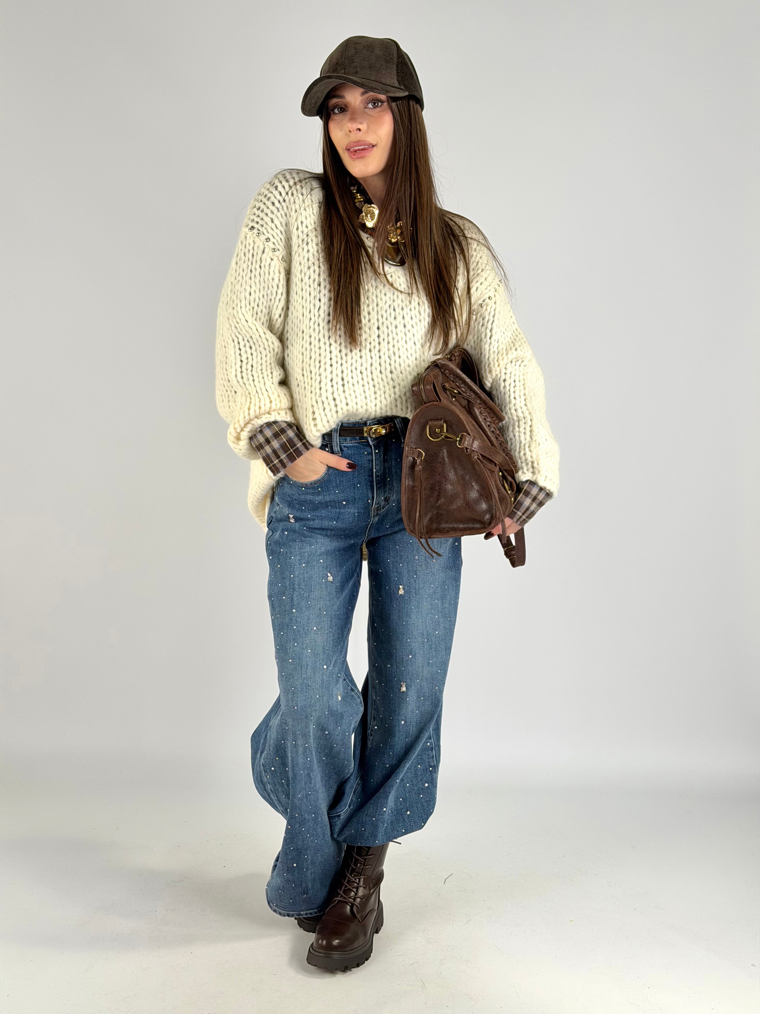 Maglia borchiette beige