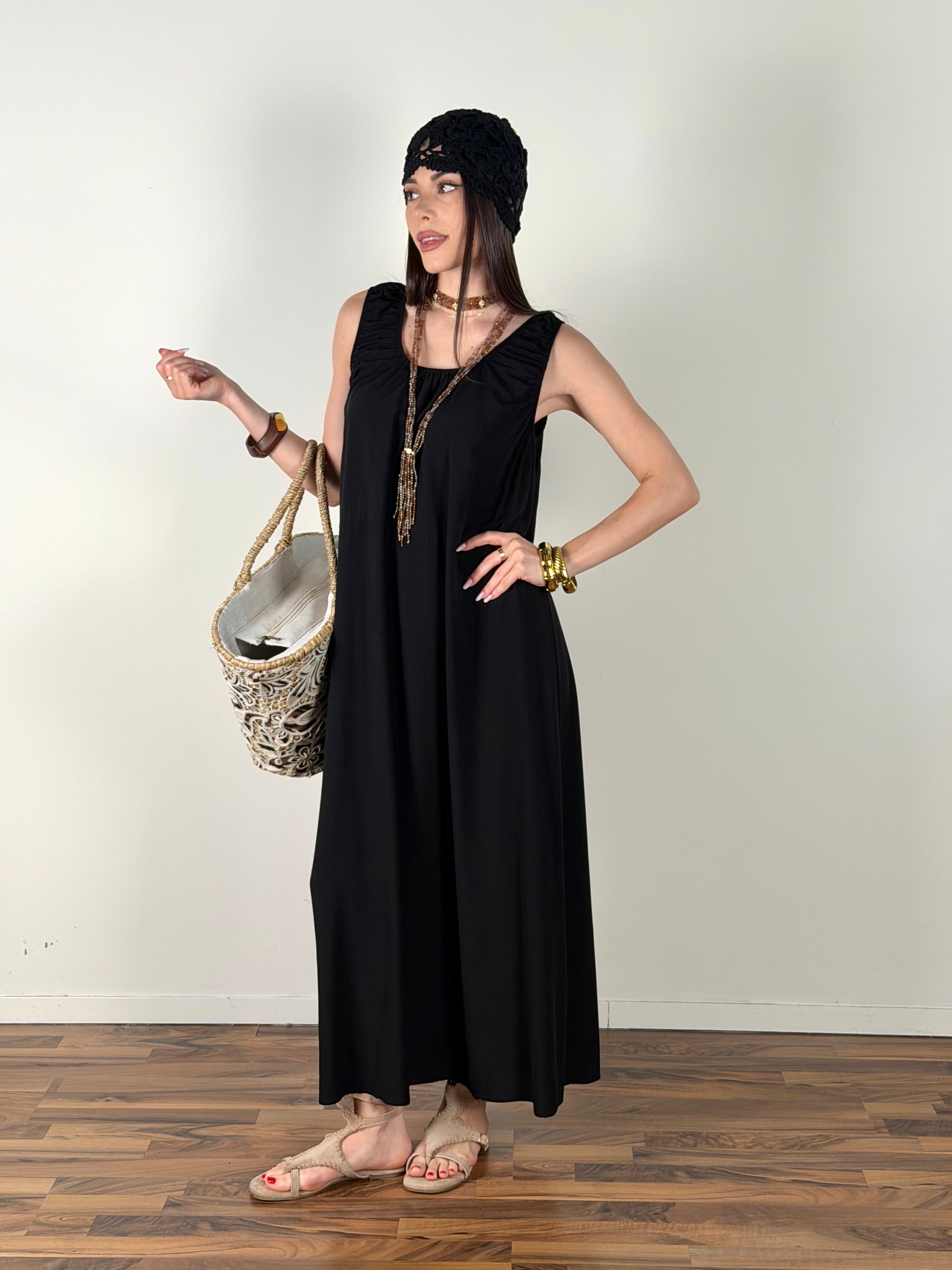 Abito Capri nero