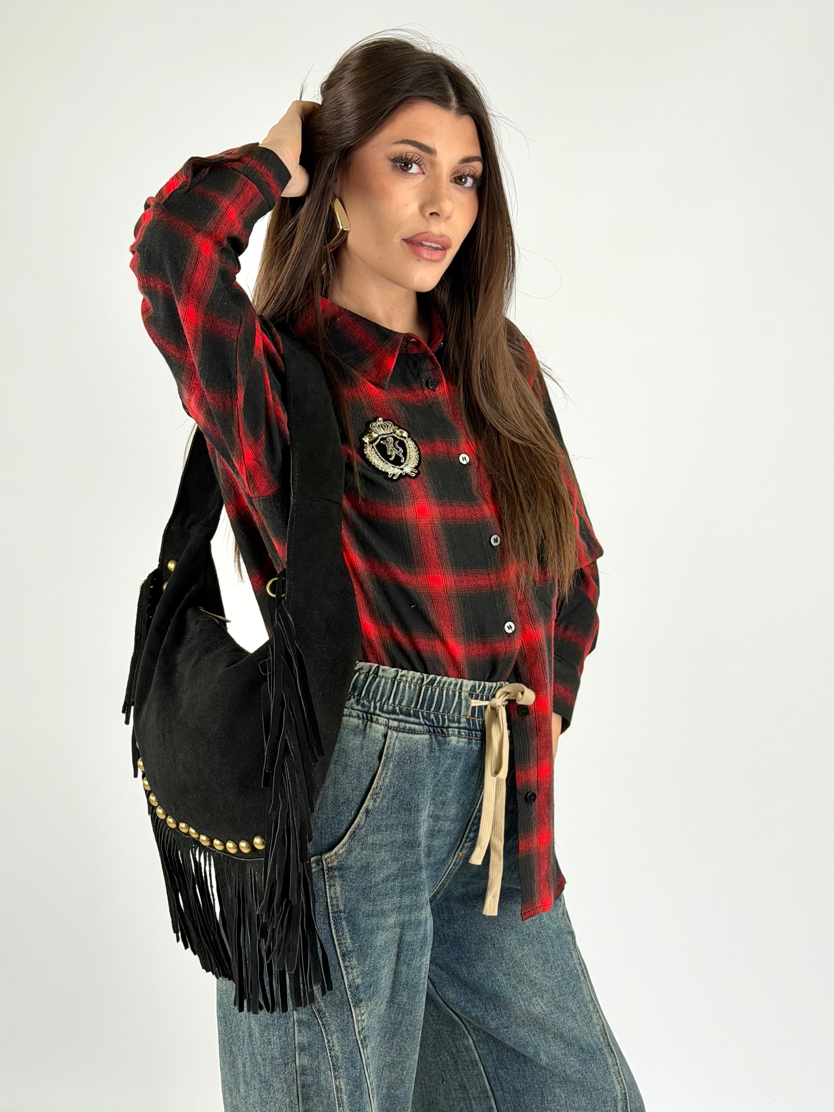 Camicia a quadri rossa e nera