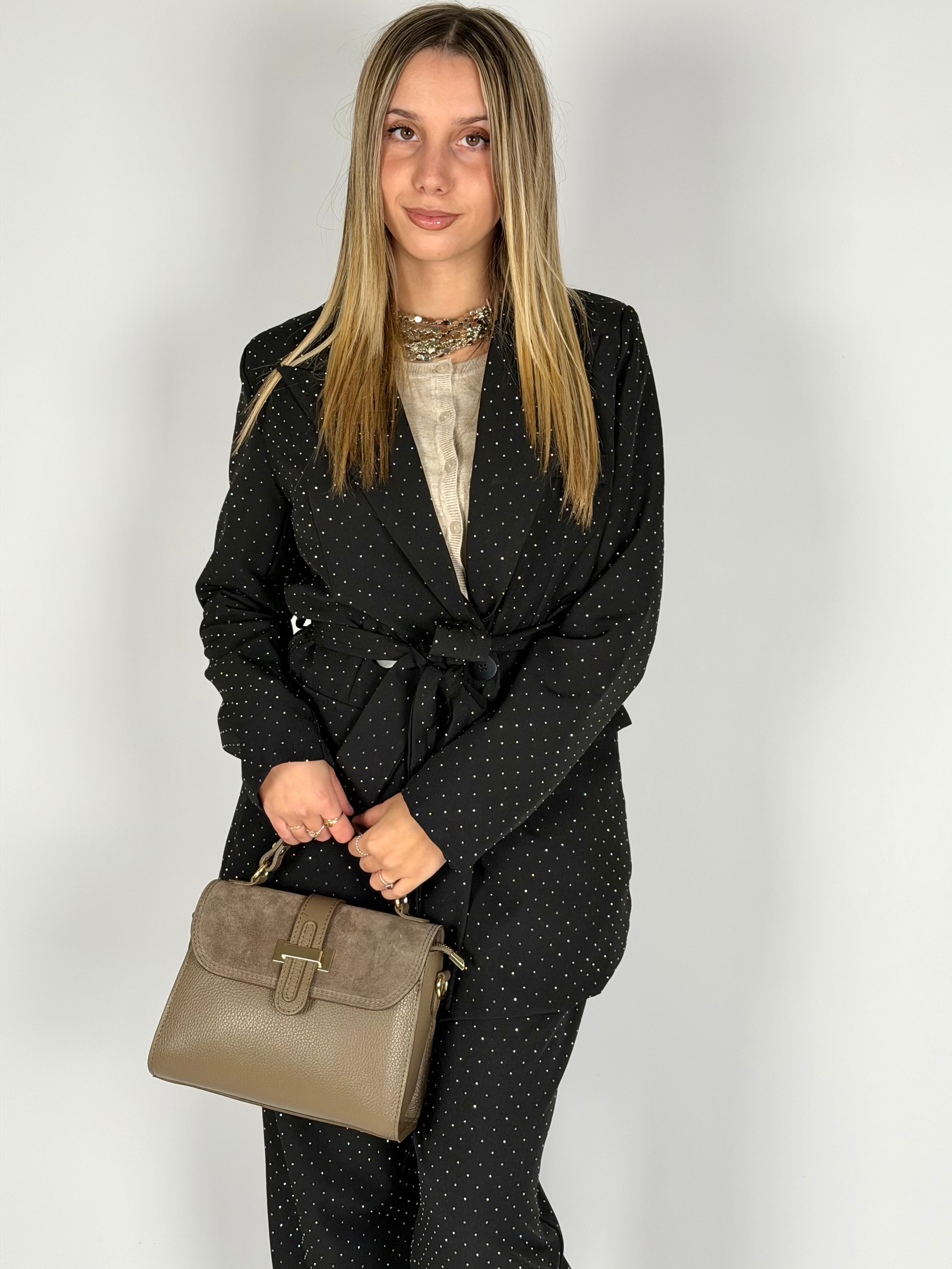 Completo zirconi nero