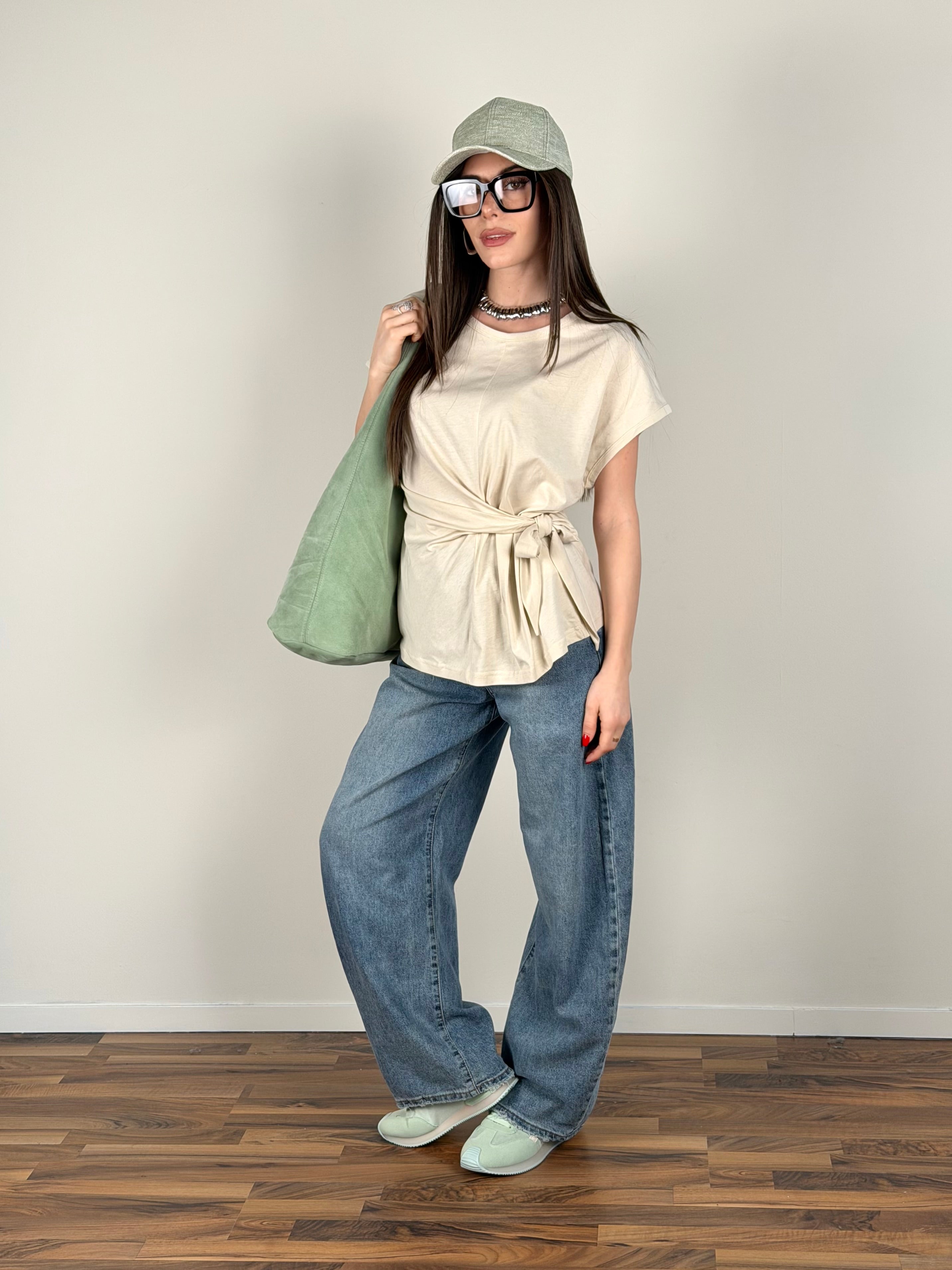 T-shirt nodino laterale beige