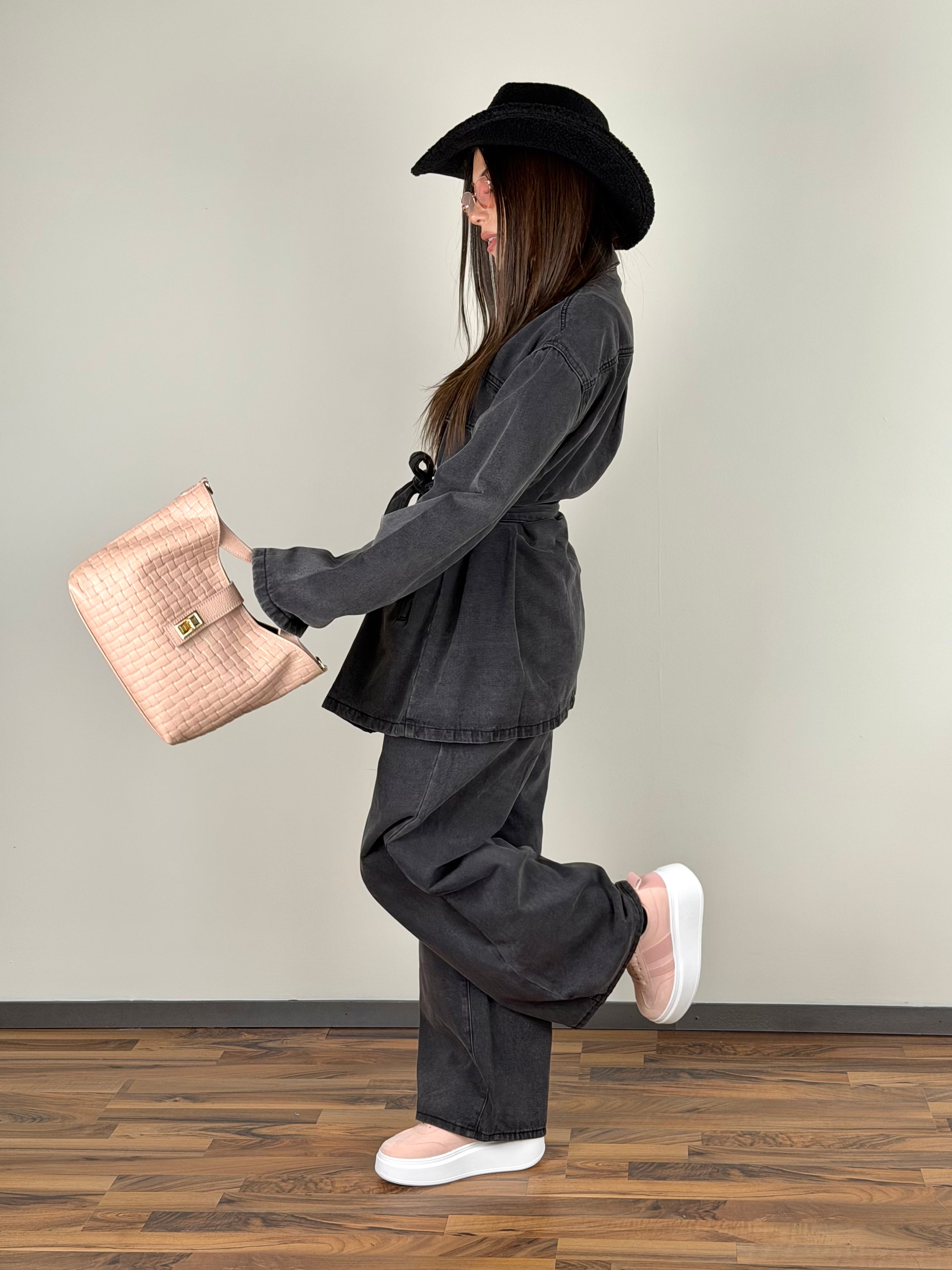 Completo premium NYC nero