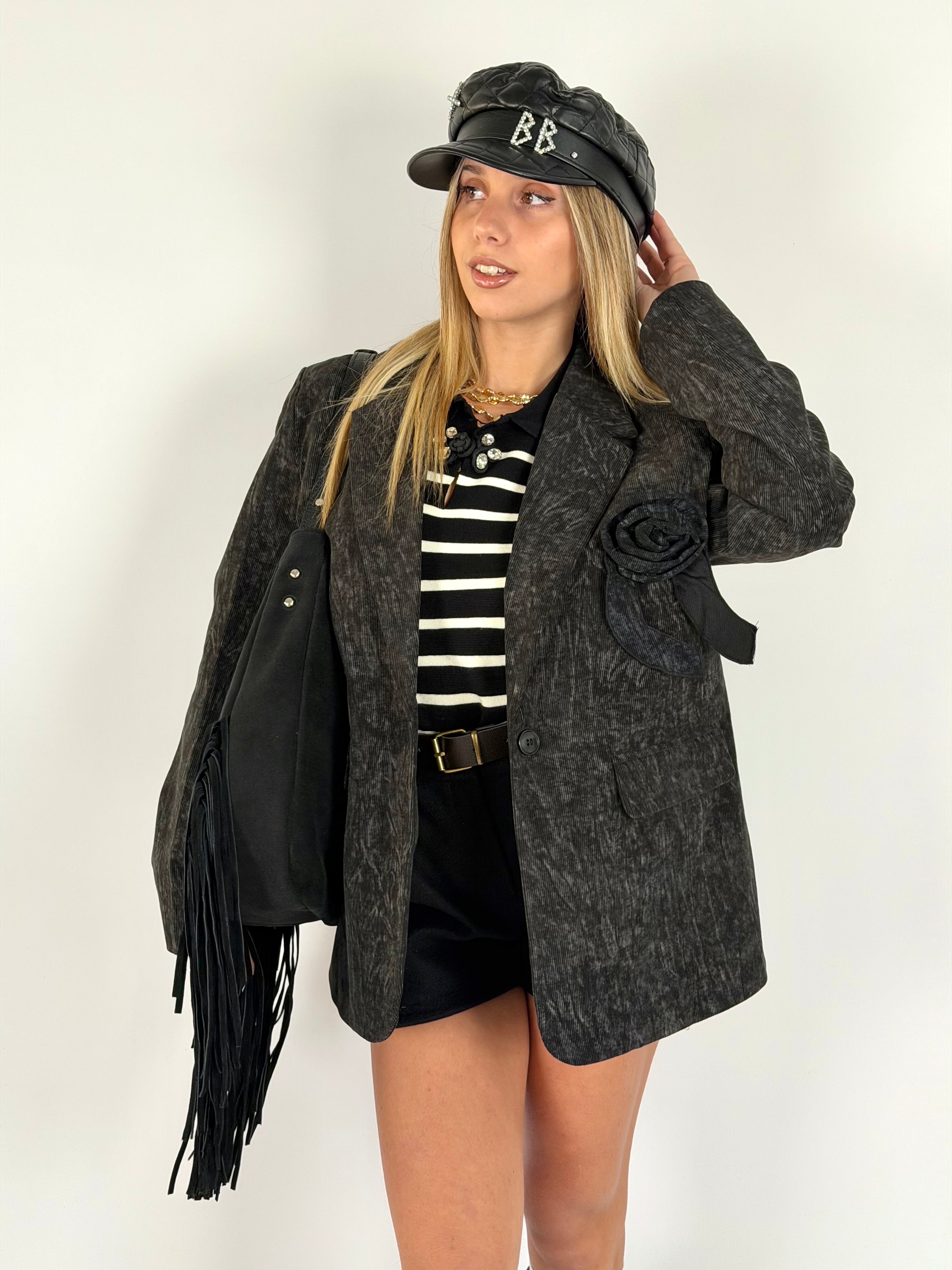 Giacca spilla maxi rosa nera