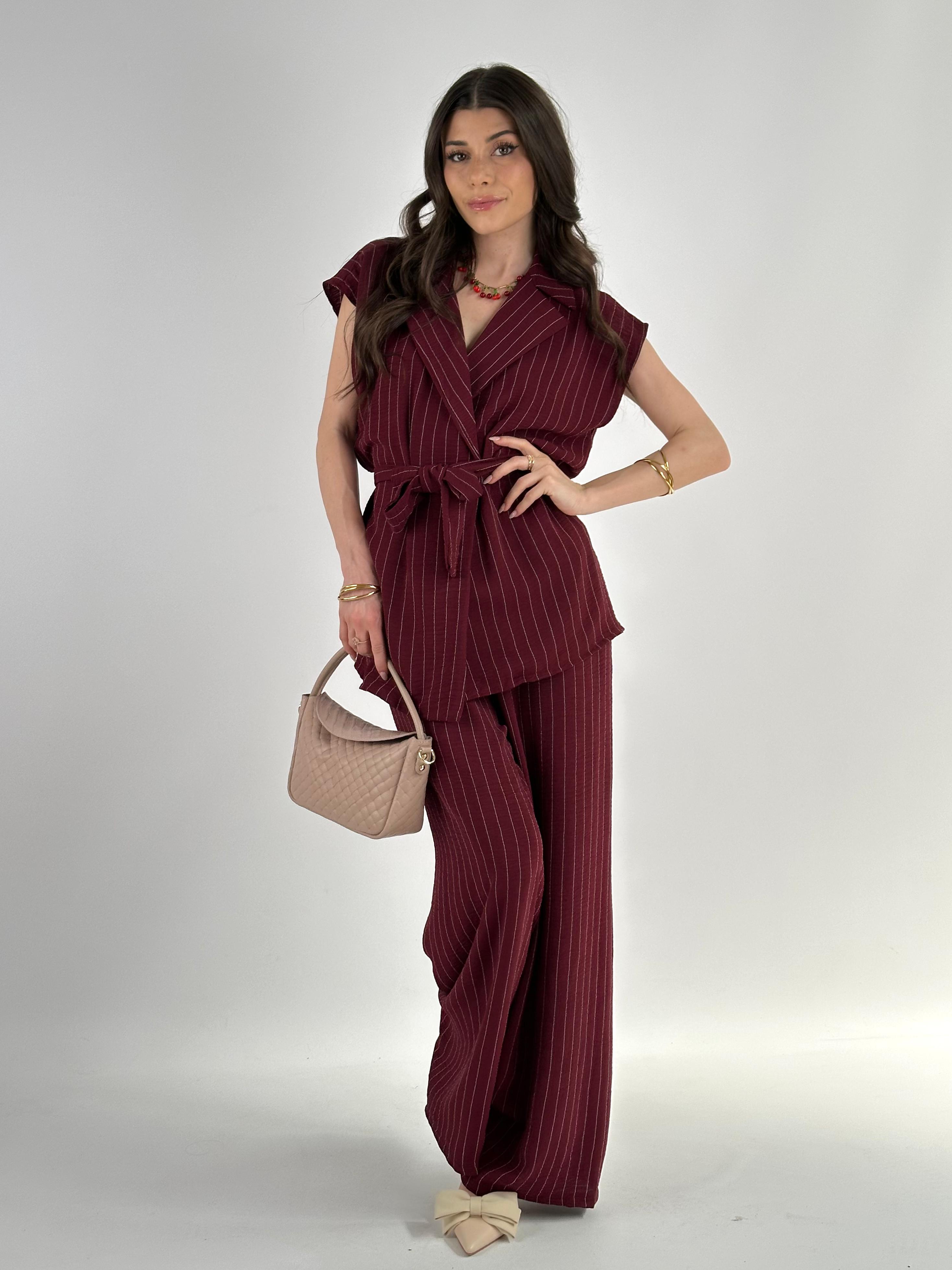 Completo Office gessato bordeaux