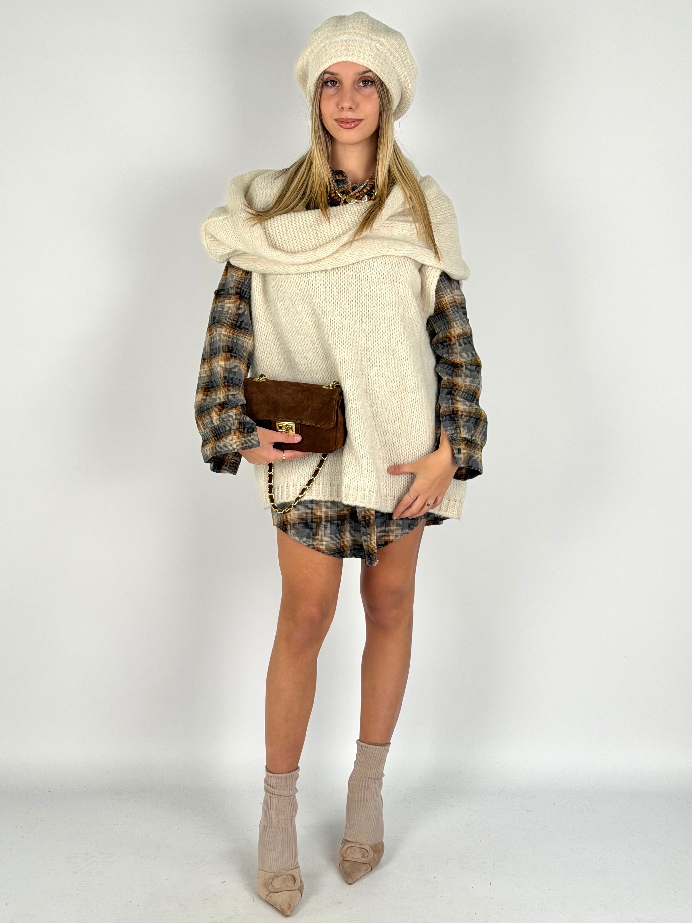 Smanicato + sciarpa beige