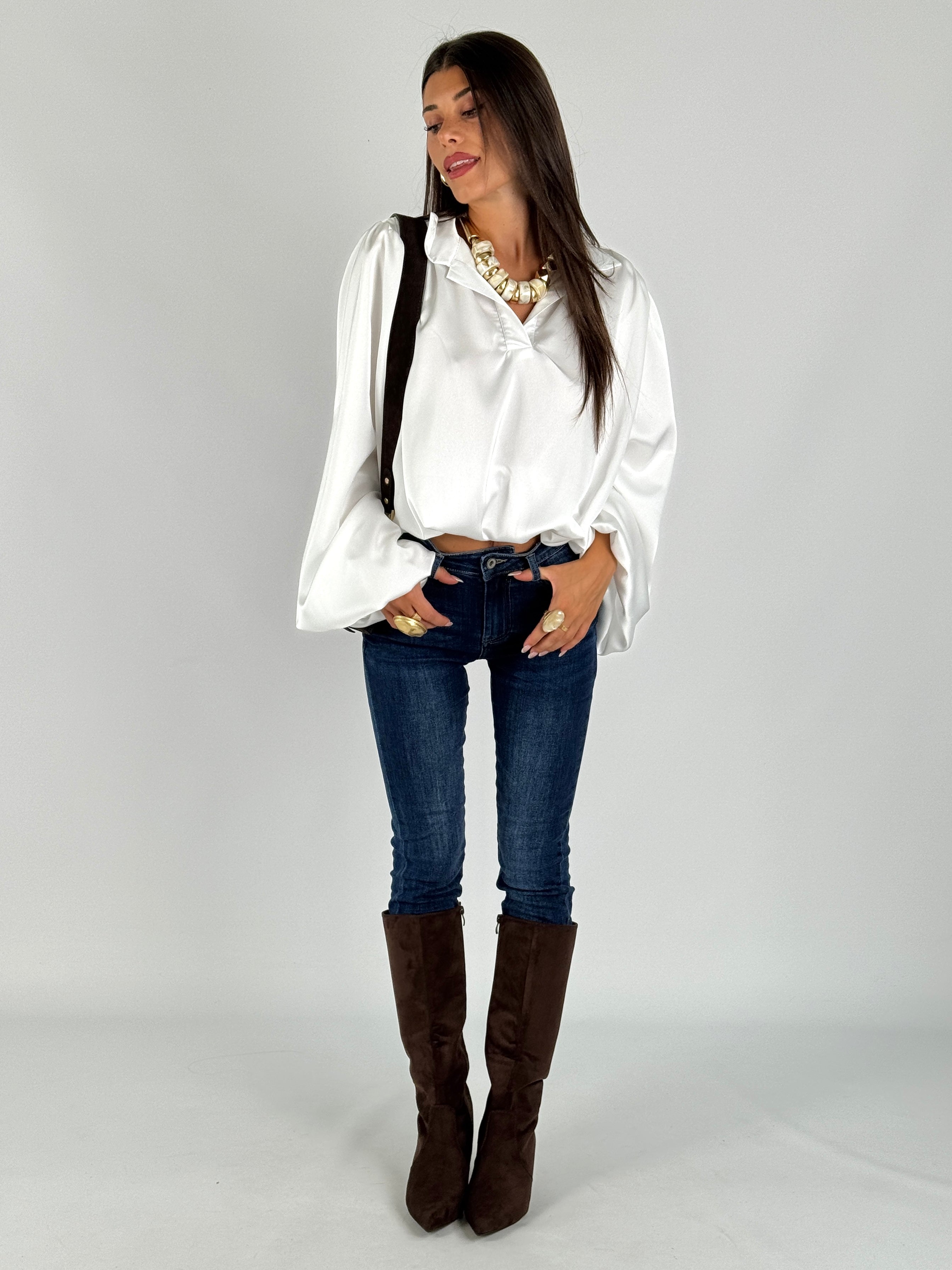 Camicia a sbuffo bianca