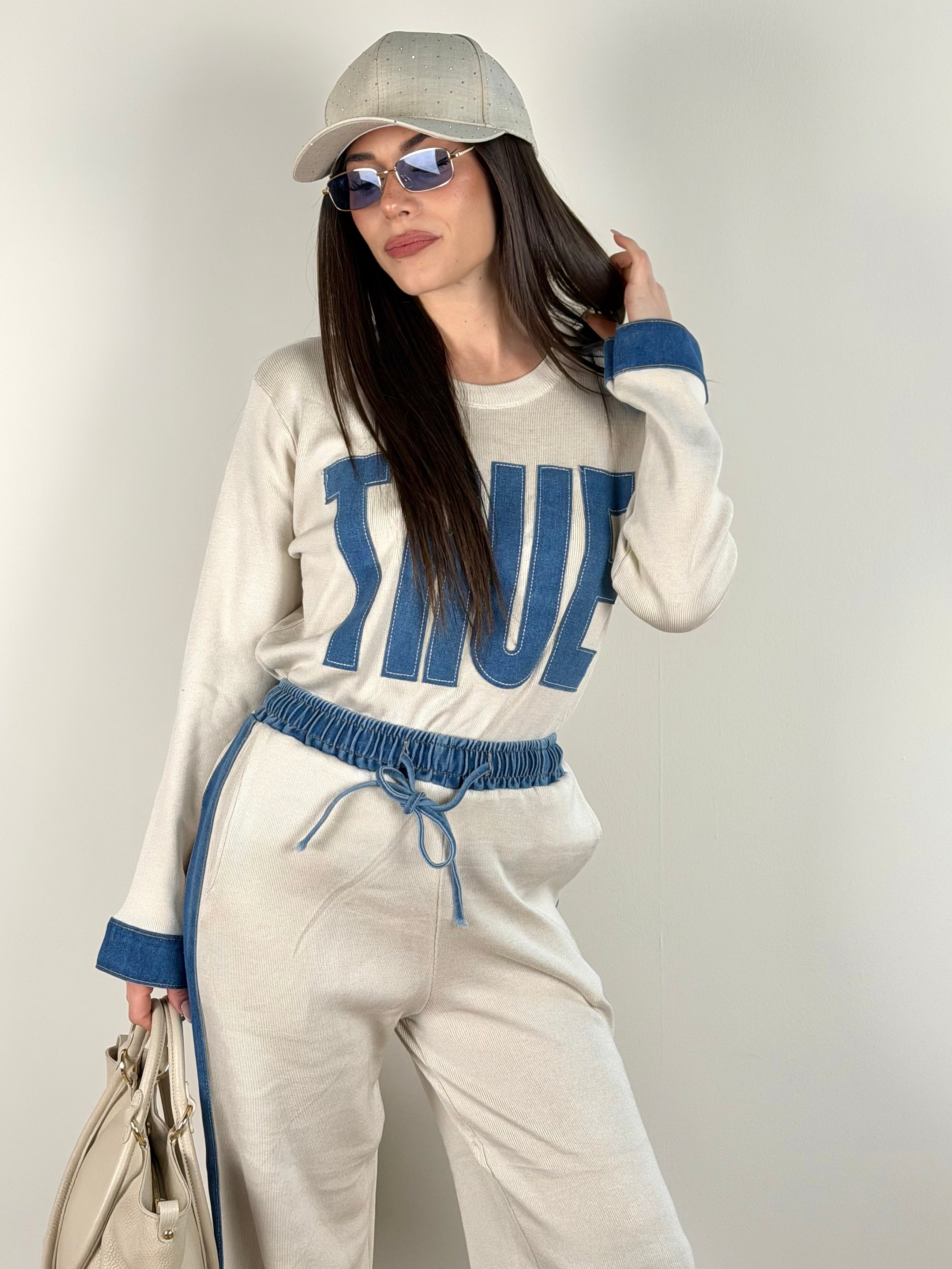 Tuta sportiva true beige
