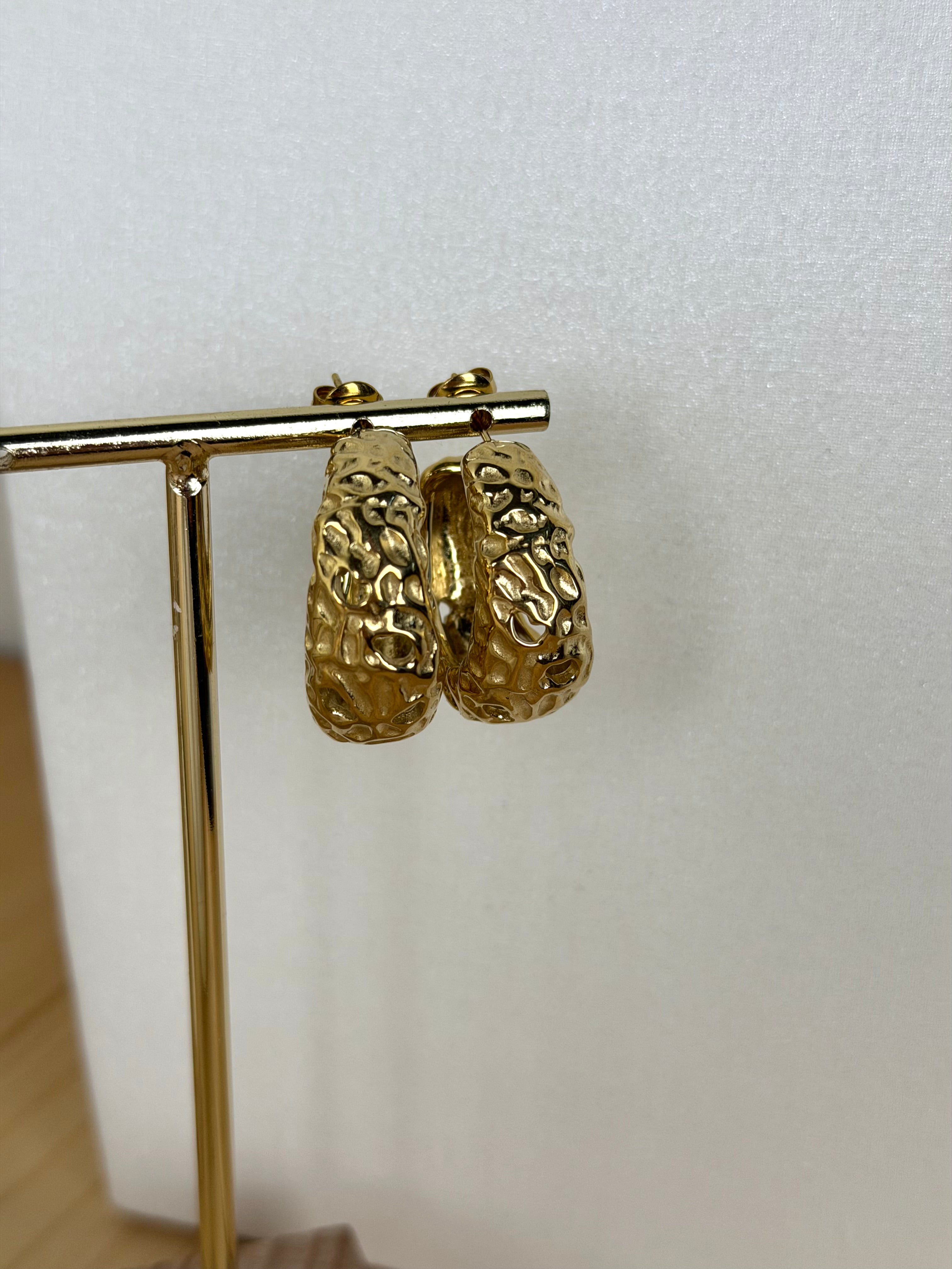 Orecchini zigrinati - collezione Symbol oro