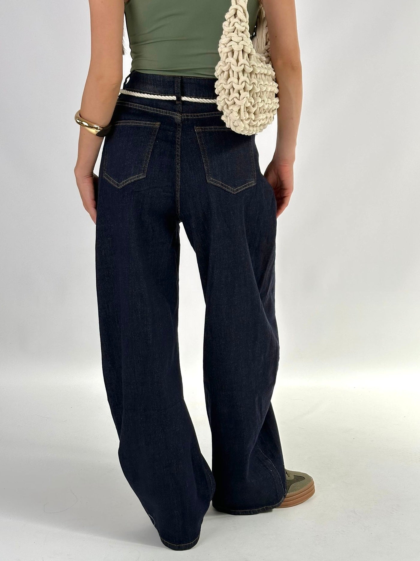 Jeans maxi balloon con cordino