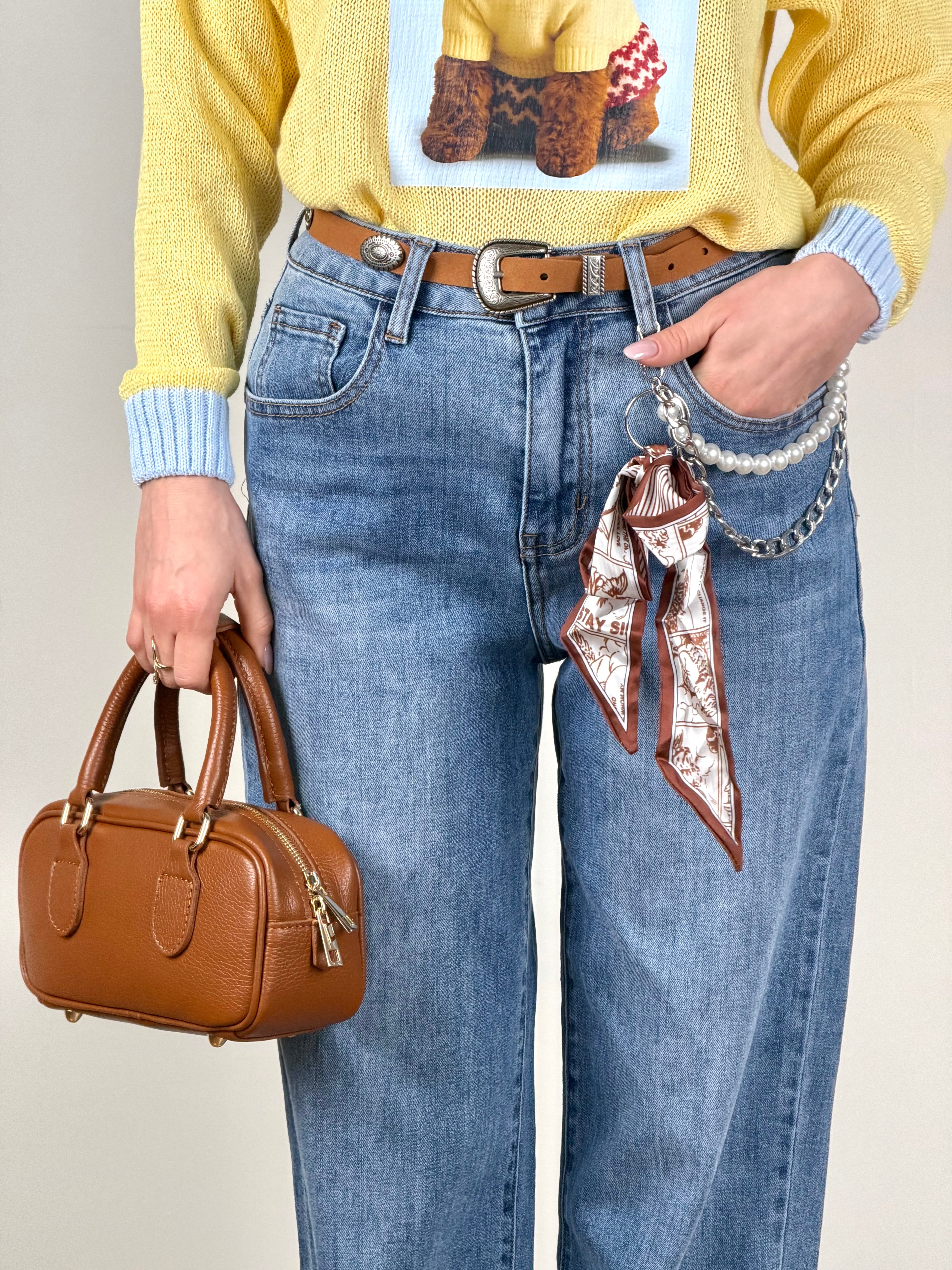 Jeans perle e foulard