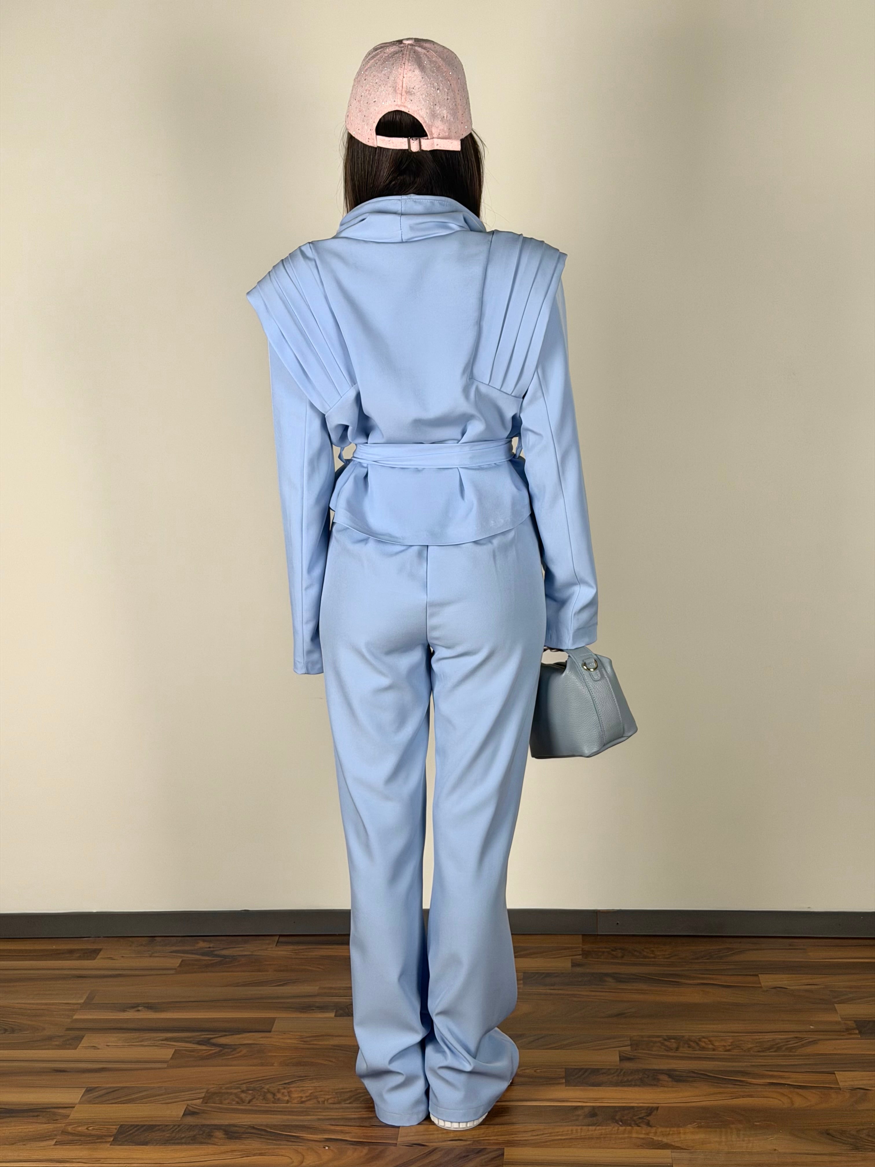 Completo Anya celeste