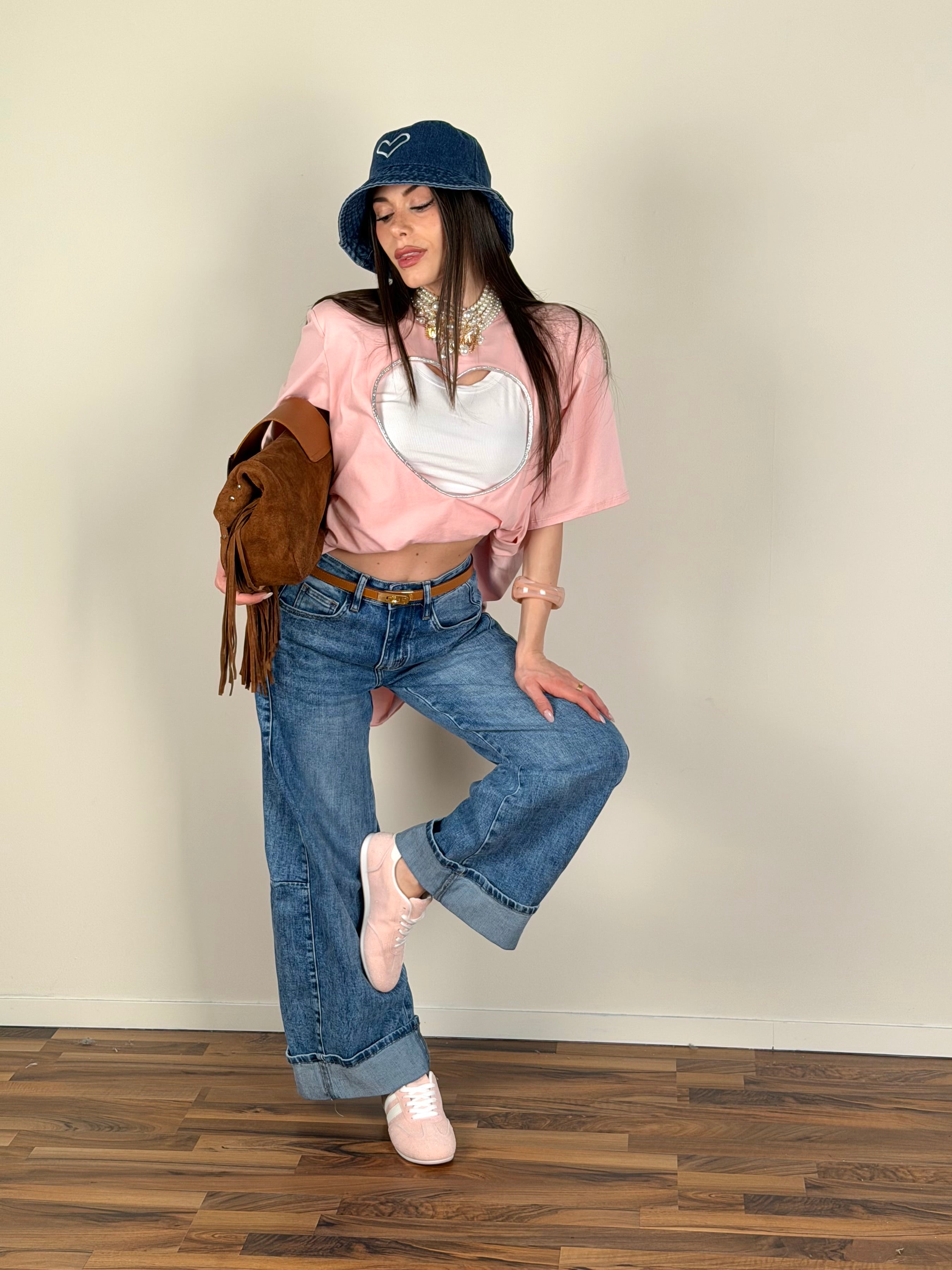 T-shirt cuore vuoto rosa