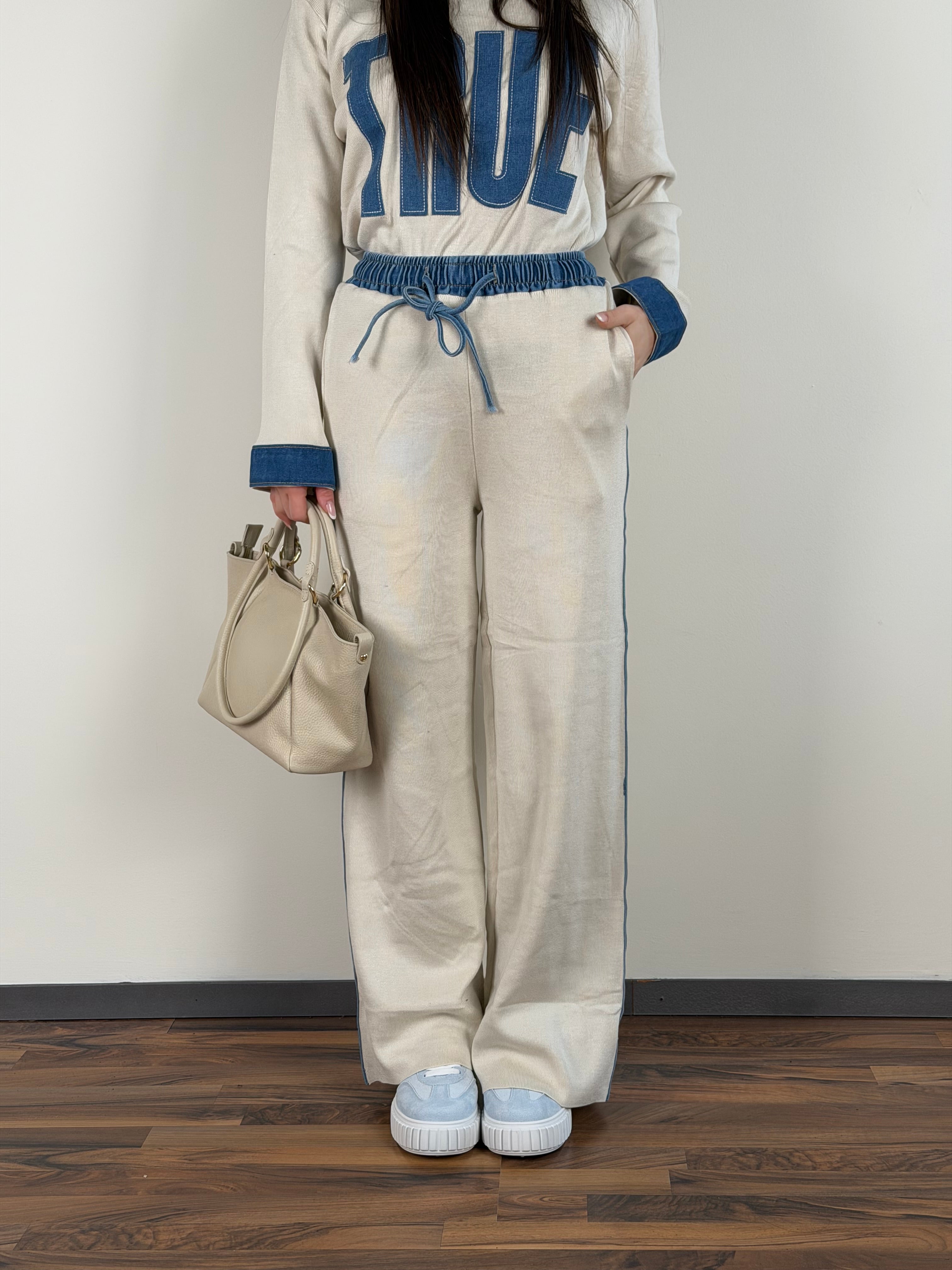 Tuta sportiva true beige