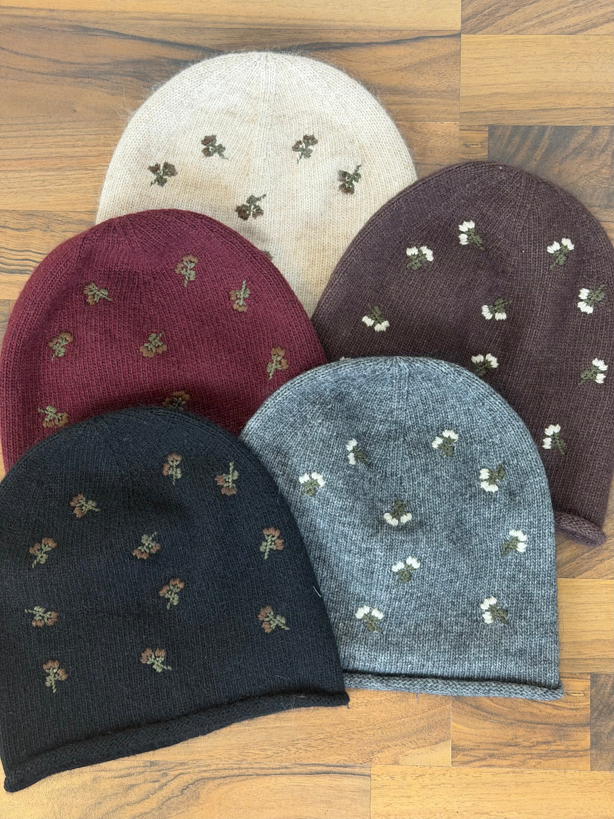 Cappello roselline- 5 colori