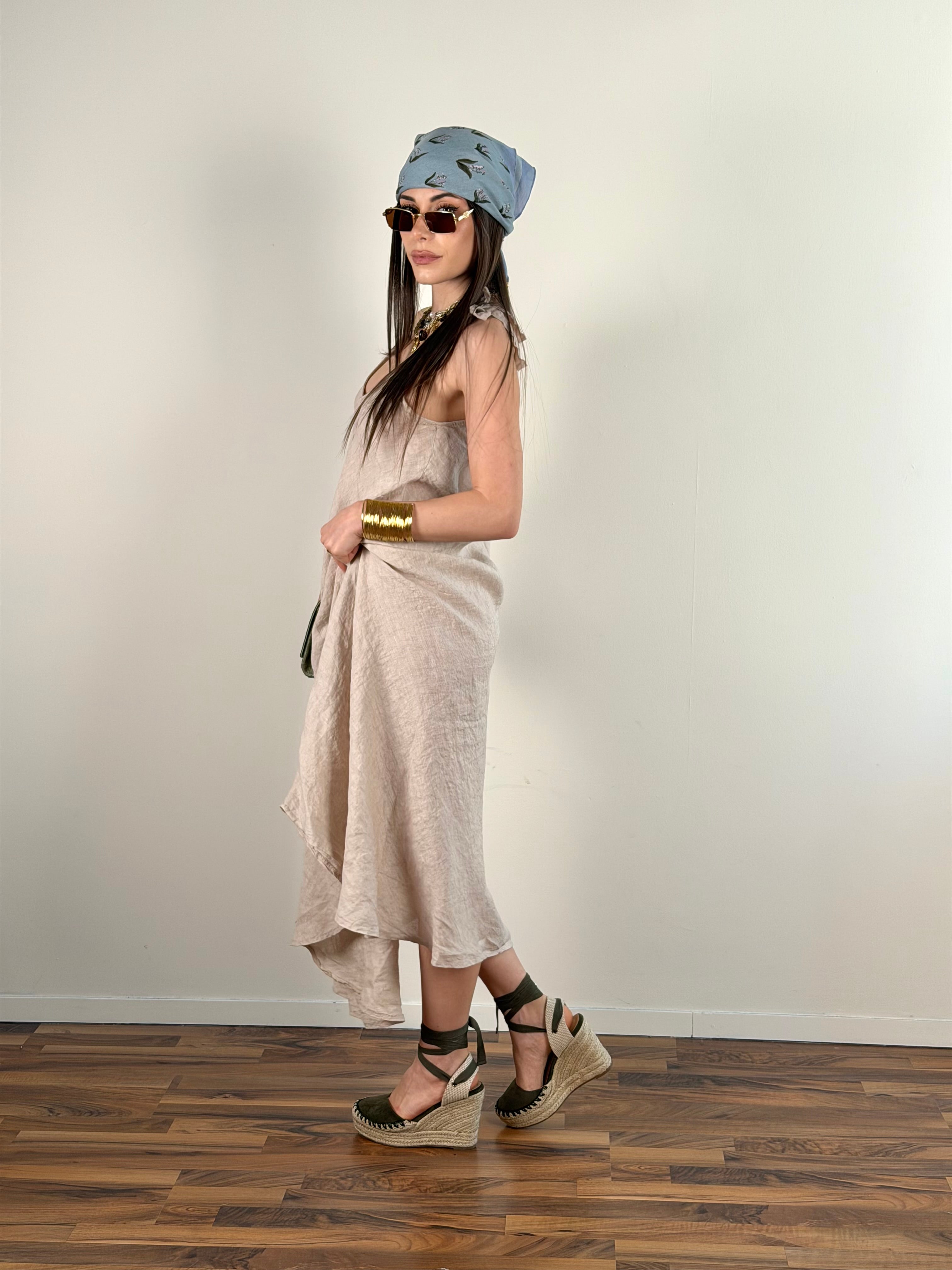 Abito fiocchi beige