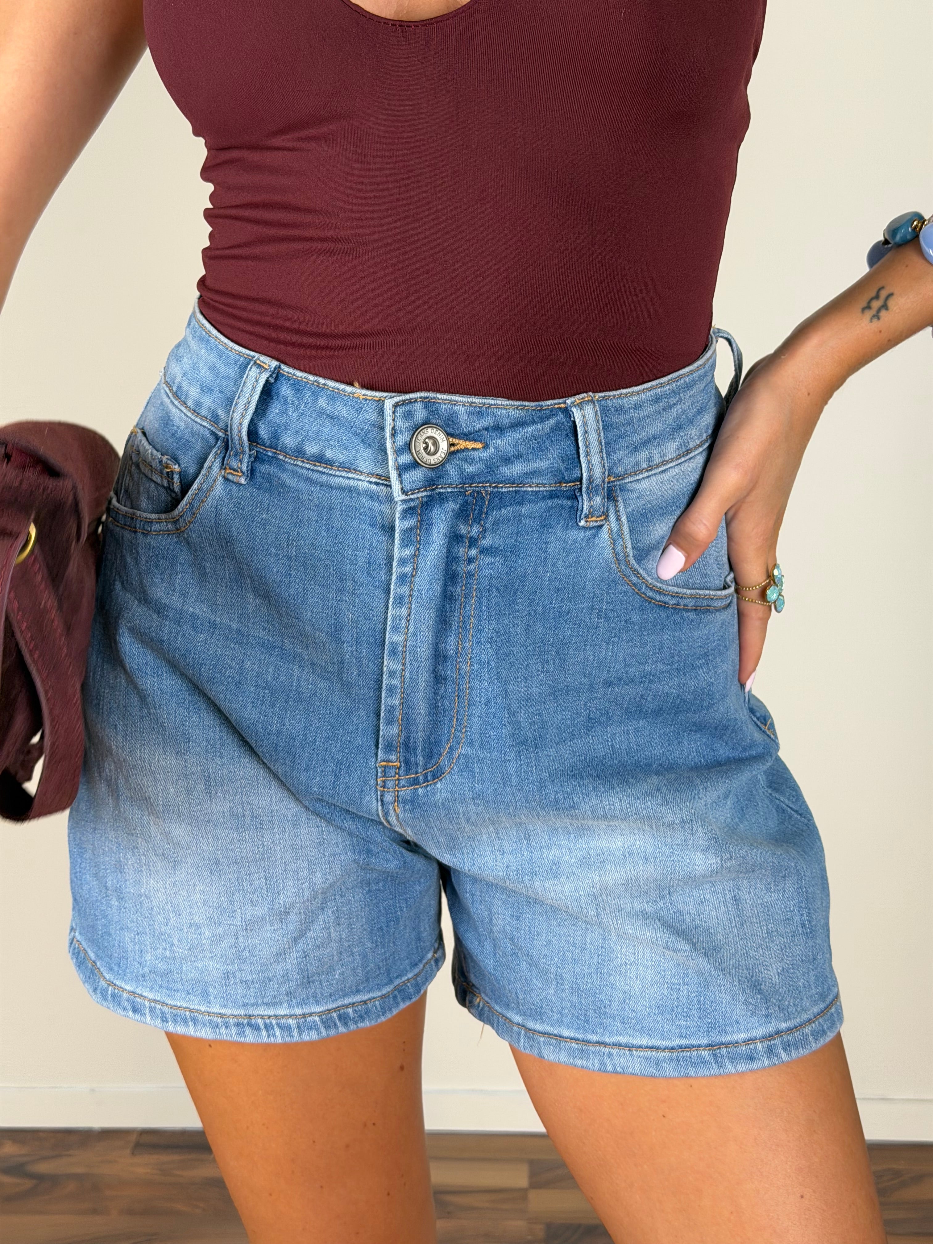 Bermuda jeans Street