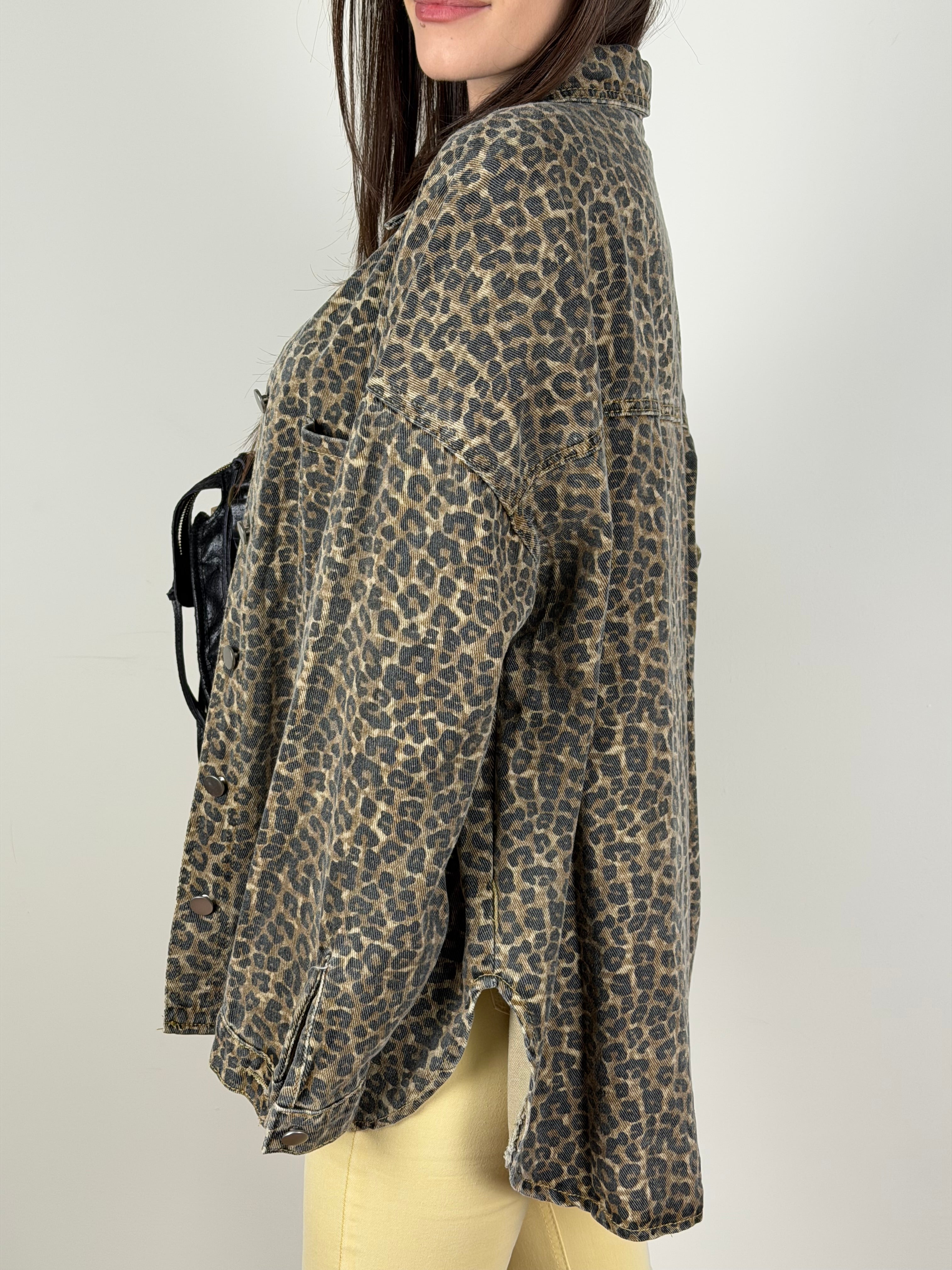 Giubbino jeans maculato