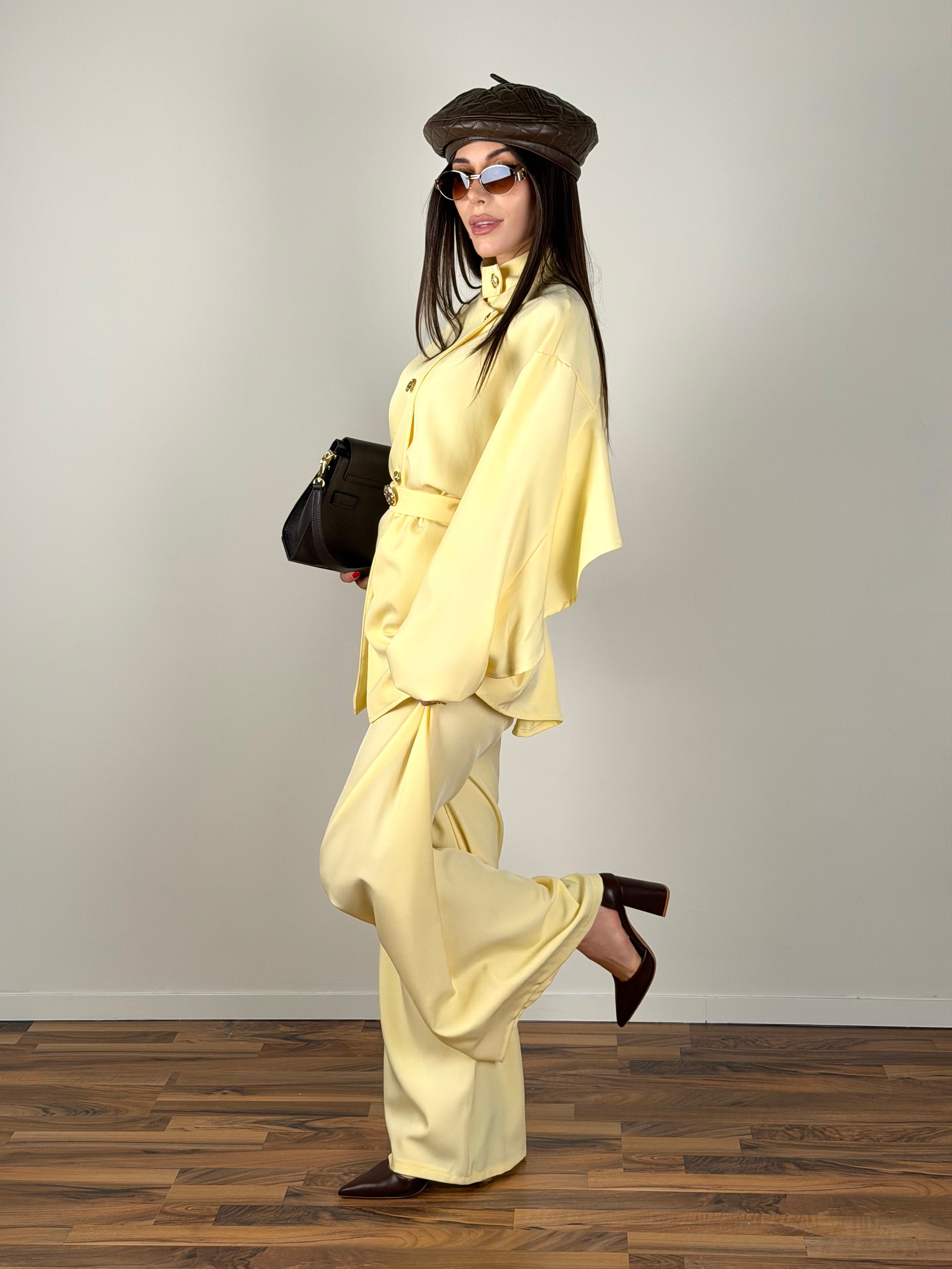 Completo Tokyo giallo