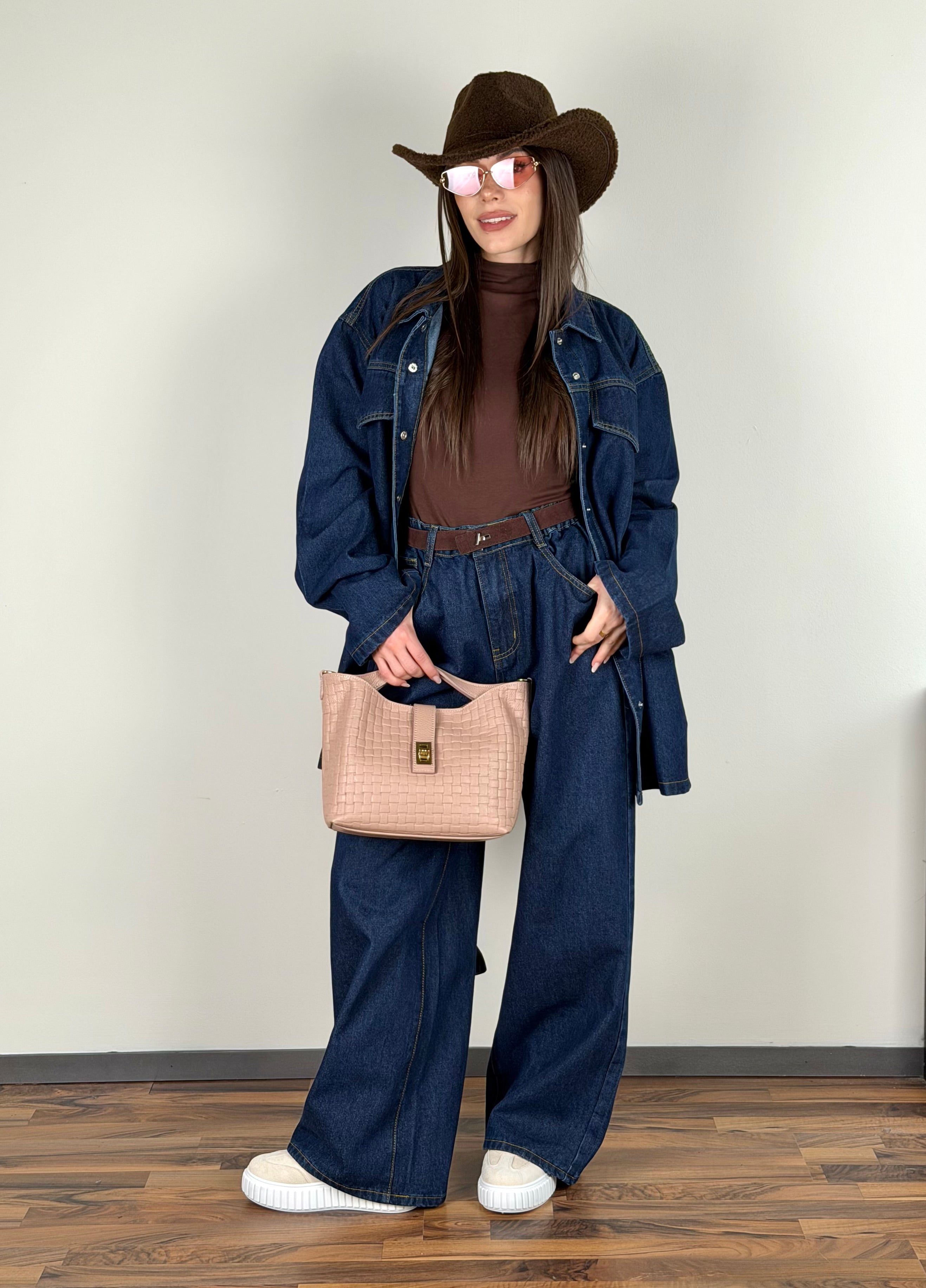 Completo premium NYC blu