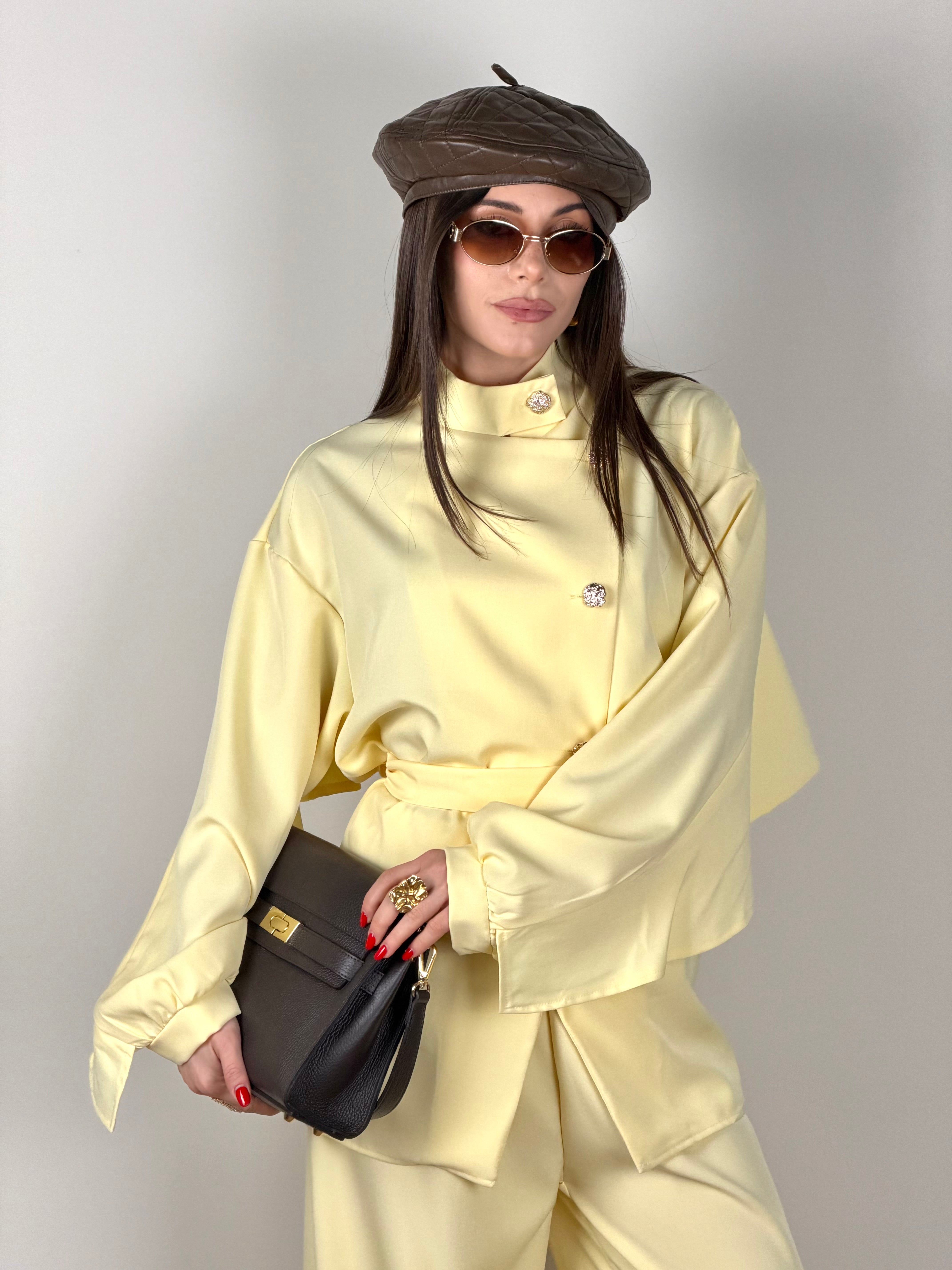 Completo Tokyo giallo