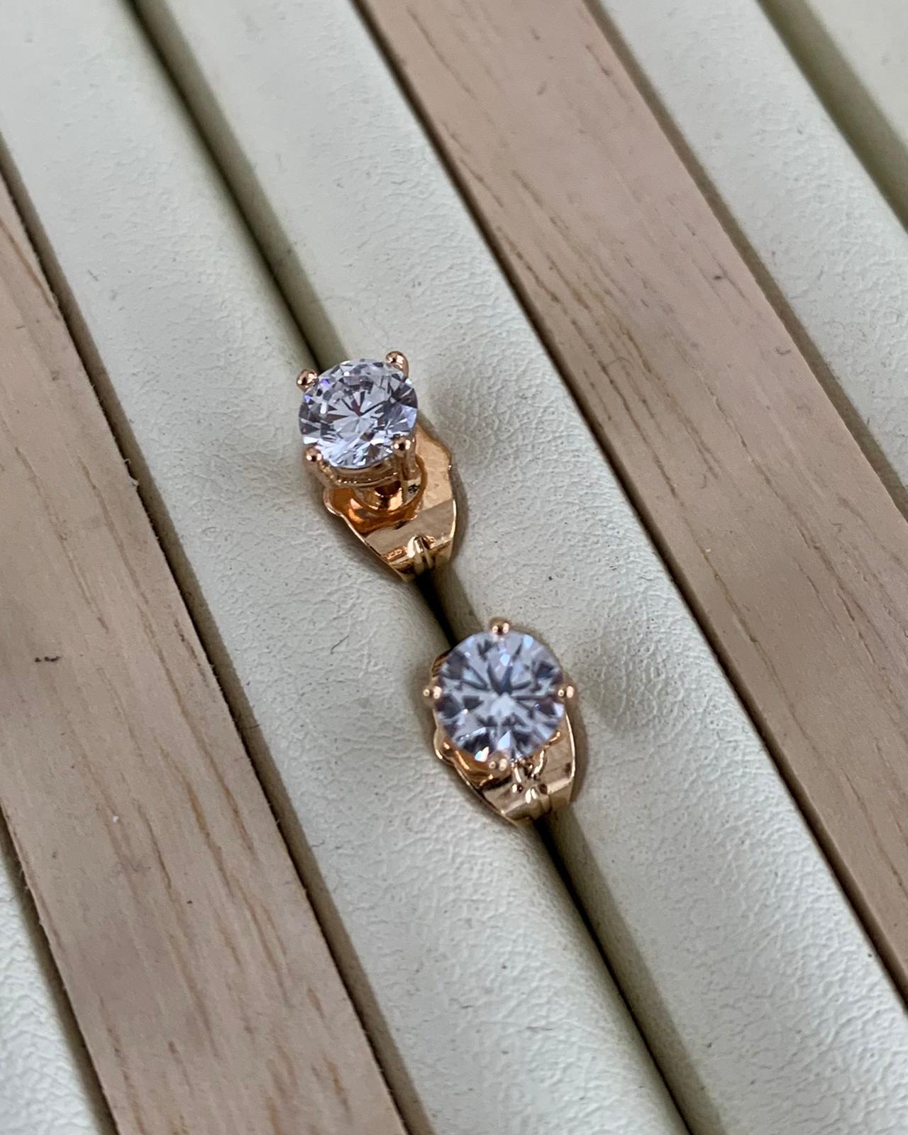 ORECCHINI shining punto luce medio